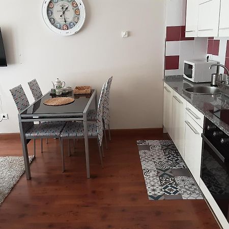Apartamento Cine Colon 2 Ribadeo Bagian luar foto