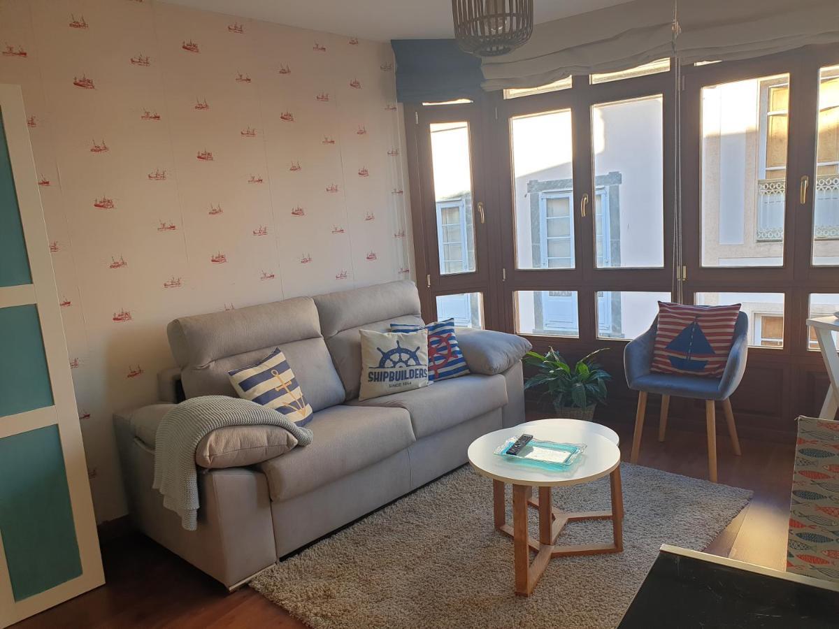 Apartamento Cine Colon 2 Ribadeo Bagian luar foto