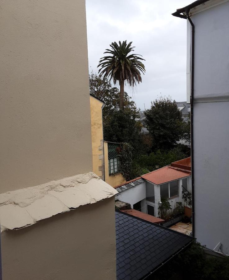 Apartamento Cine Colon 2 Ribadeo Bagian luar foto