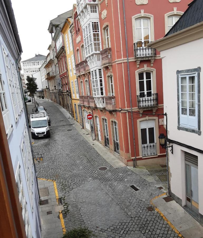 Apartamento Cine Colon 2 Ribadeo Bagian luar foto