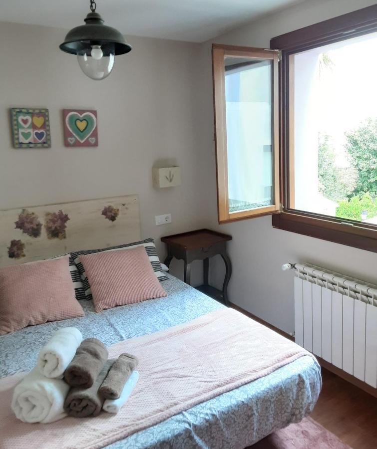 Apartamento Cine Colon 2 Ribadeo Bagian luar foto